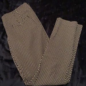 Essential Slim Pants